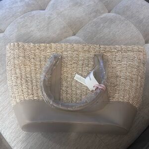 NWT New Vineyard Vines Twisted Straw Basket Tote Bag.